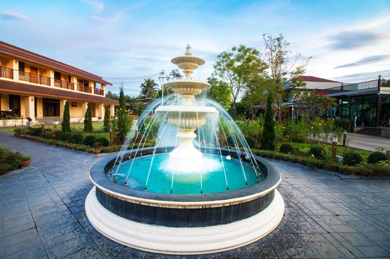 Au Place Hotel Loei Buitenkant foto