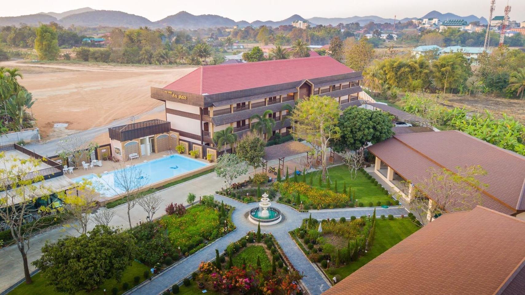 Au Place Hotel Loei Buitenkant foto